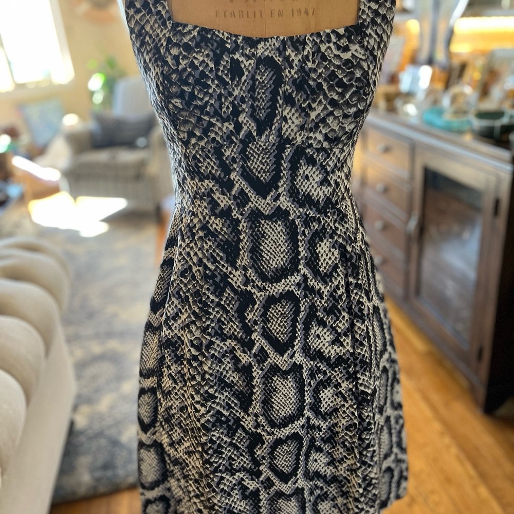 Nanette Lepore snake print dress with lavender grey accents I size: 4